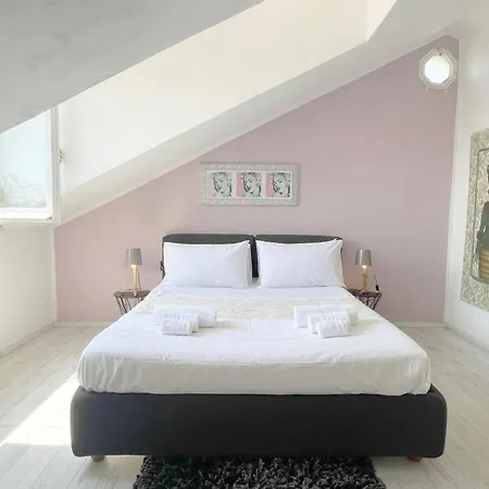 Apartment Mansarda Vista Mare A Zinola